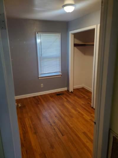 Building Photo - 215 Swanson Dr NW