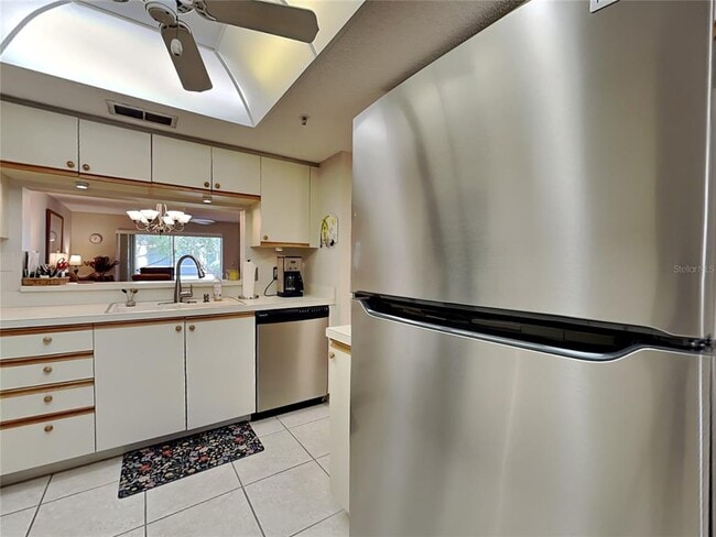 Building Photo - 6501 Stone River Rd