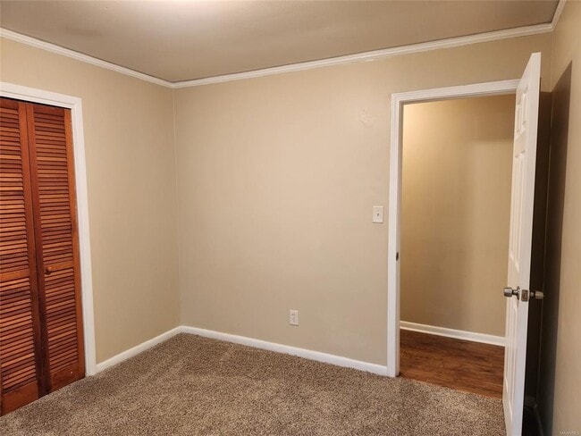 Building Photo - 211 Edgewood Ave