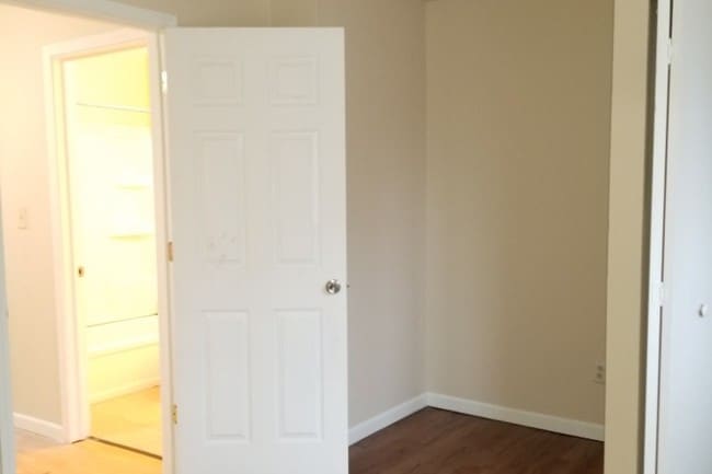 Hobart Apartments - 1492 Hobart Ave Akron OH 44306 | Apartment Finder