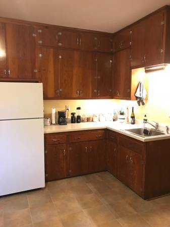 Building Photo - 2806 S Lenox St