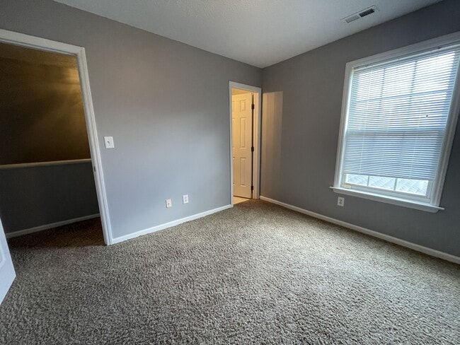 Building Photo - 5263 Eagle Trace Dr