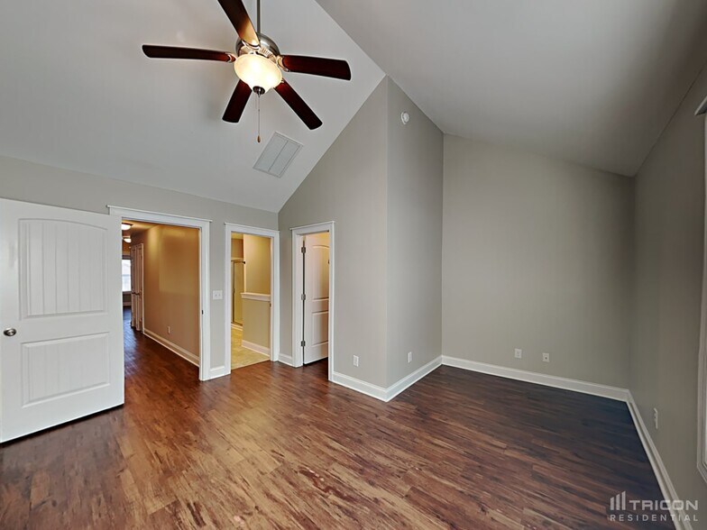Building Photo - 141 Park Ridge Way