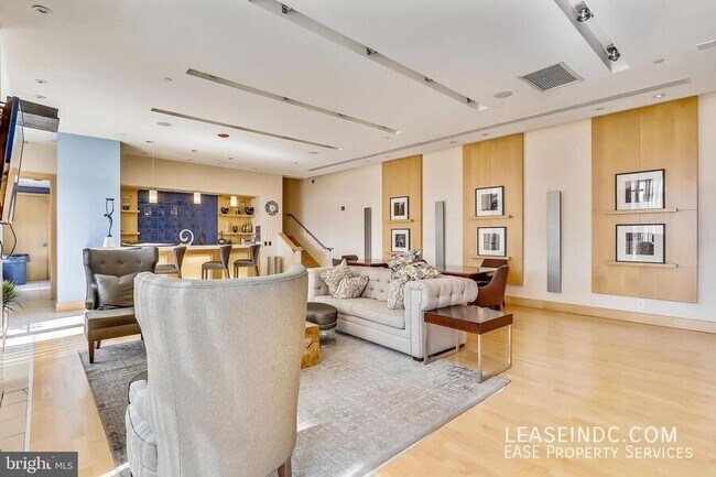 Building Photo - 440 L St NW