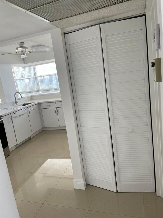 Building Photo - 851 Three Islands Boulevard