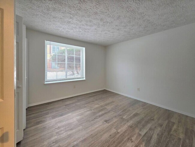 Building Photo - 8380 Brockham Dr