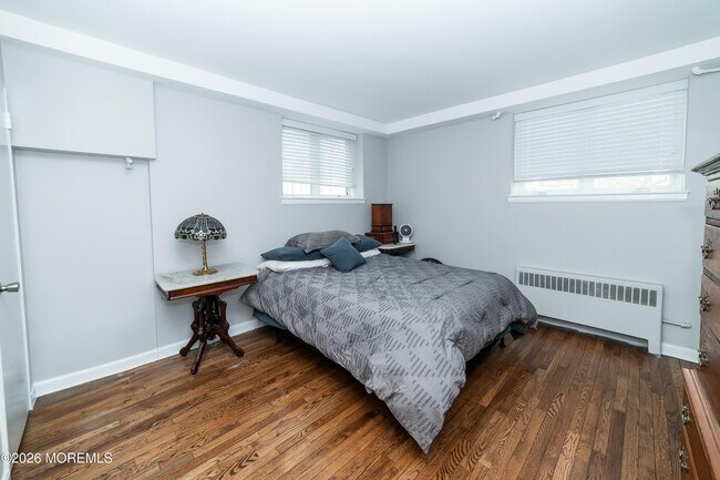 Building Photo - 293 Spring St