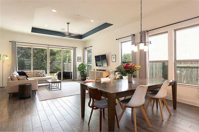 Building Photo - 5013 Globe Mallow Dr