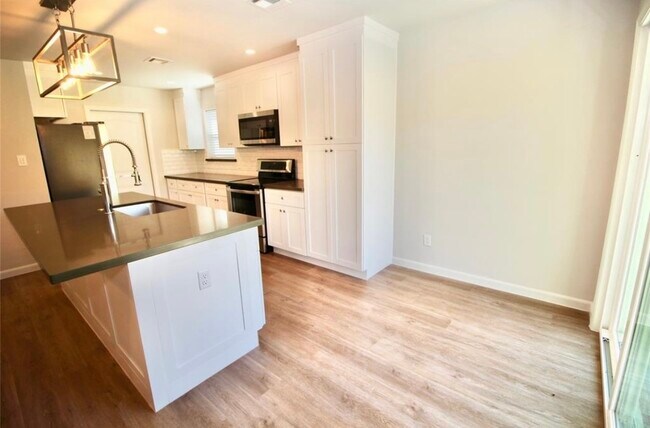 Building Photo - 407 Morningside Dr