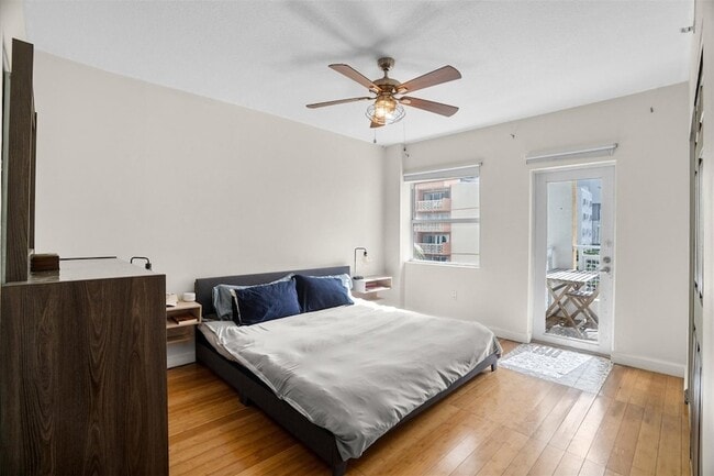 Building Photo - 471 NE 25th St