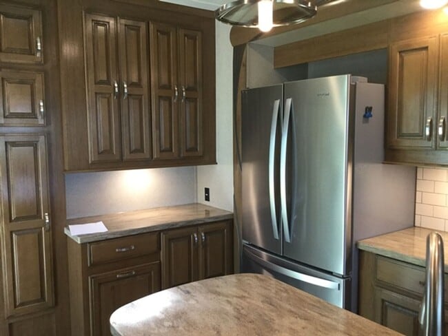 Building Photo - Move in Special! $500 off the First Months Rent!