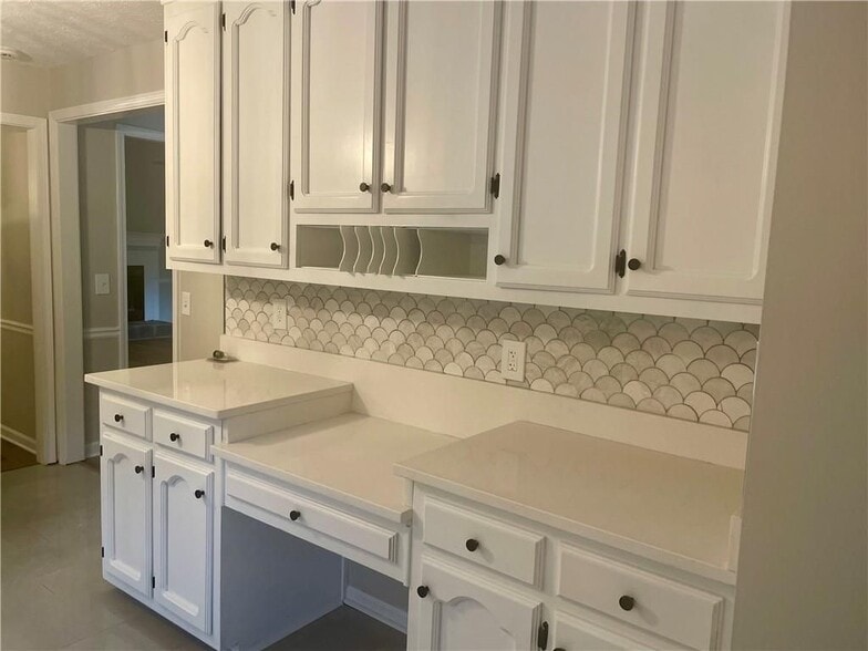 Building Photo - 210 Buck Run
