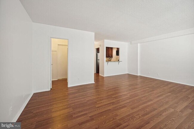 Building Photo - 5500 Friendship Blvd