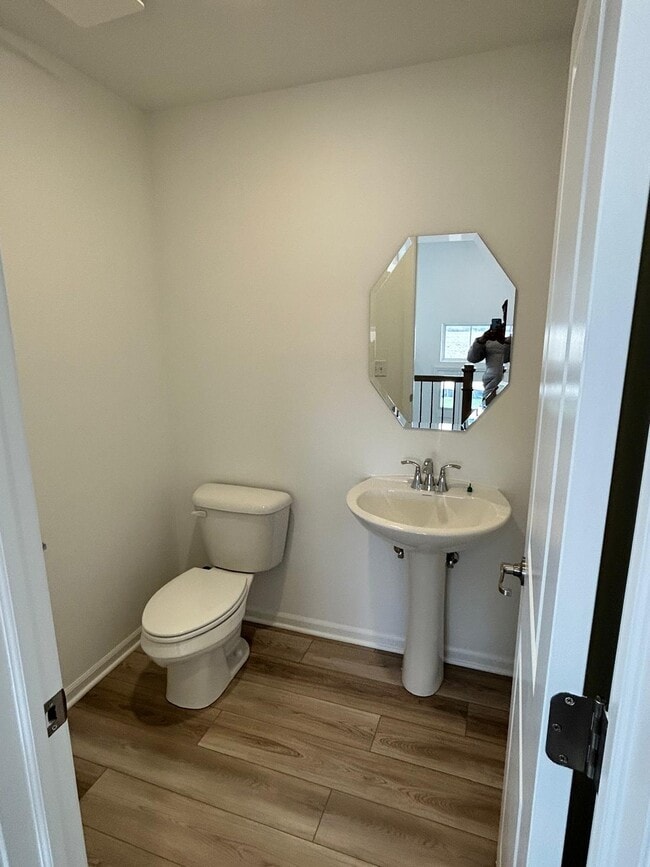 Building Photo - 12332 Tinsley St