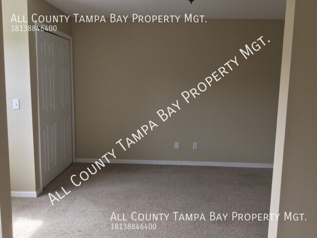 Building Photo - 15604 Deer Glen Dr