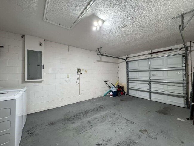 Building Photo - 50989 US-27