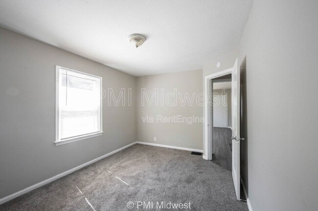 Building Photo - 1937 King Ave