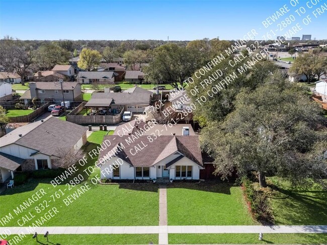 Building Photo - 2420 Majestic Dr