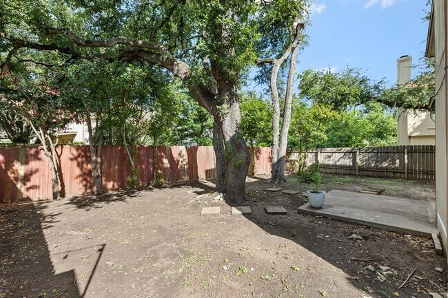 Building Photo - 12620 Dringenberg Dr