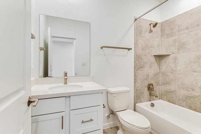 Building Photo - 1733 Lorant Ln