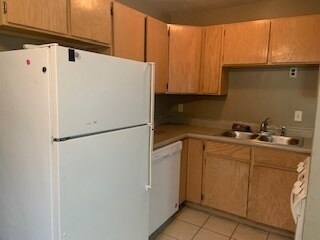 Building Photo - 1557 W 200 S
