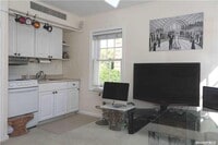 Building Photo - 1392 Old Northern Blvd