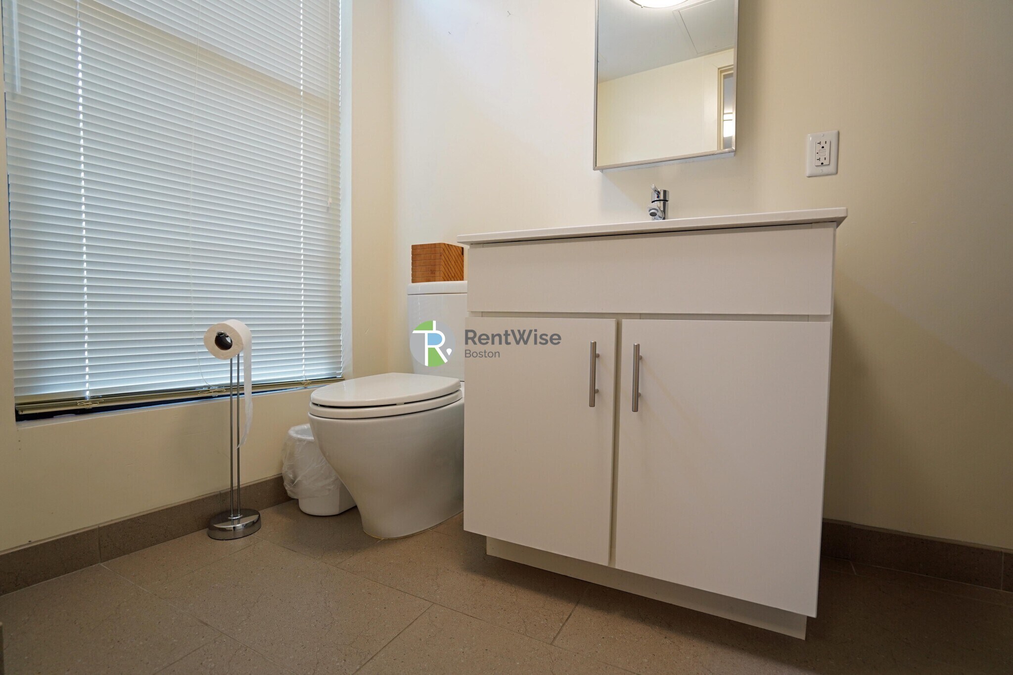 Building Photo - 8 Winter St