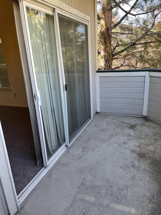 Building Photo - 2667 Sycamore Glen Dr