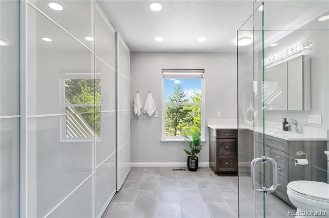 Building Photo - 2645 S Xanadu Way