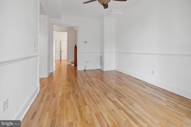 Building Photo - 443 12th St NE