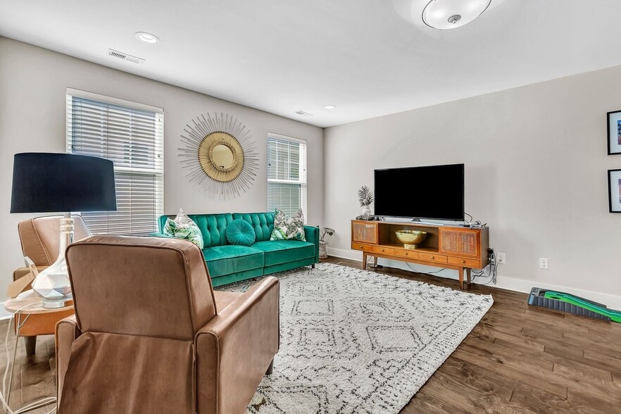 Building Photo - 1802A Tammany Dr