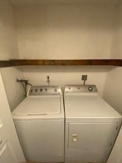 Building Photo - 613 N University Dr