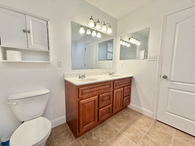 Building Photo - 821 Amburn Meadows Ln