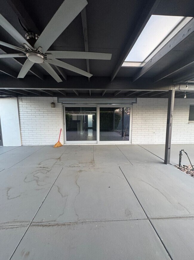 Building Photo - 3 bedroom home in Downtown Phoenix