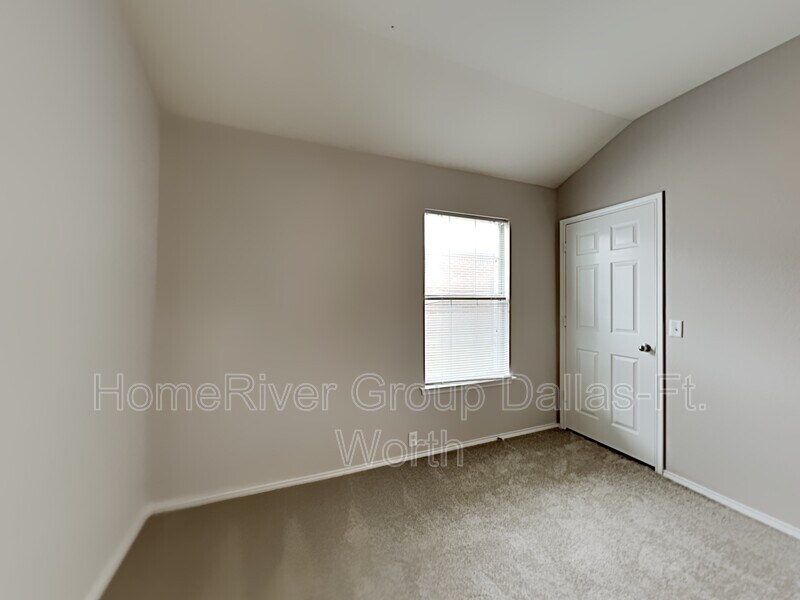 Building Photo - 8544 Orleans Ln