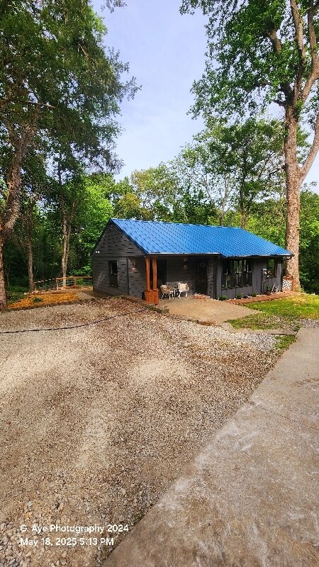 Building Photo - 15 Edwards Ln