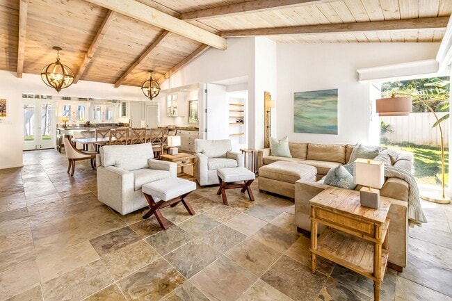 Building Photo - Spend Your Summer in the Heart of Lanikai