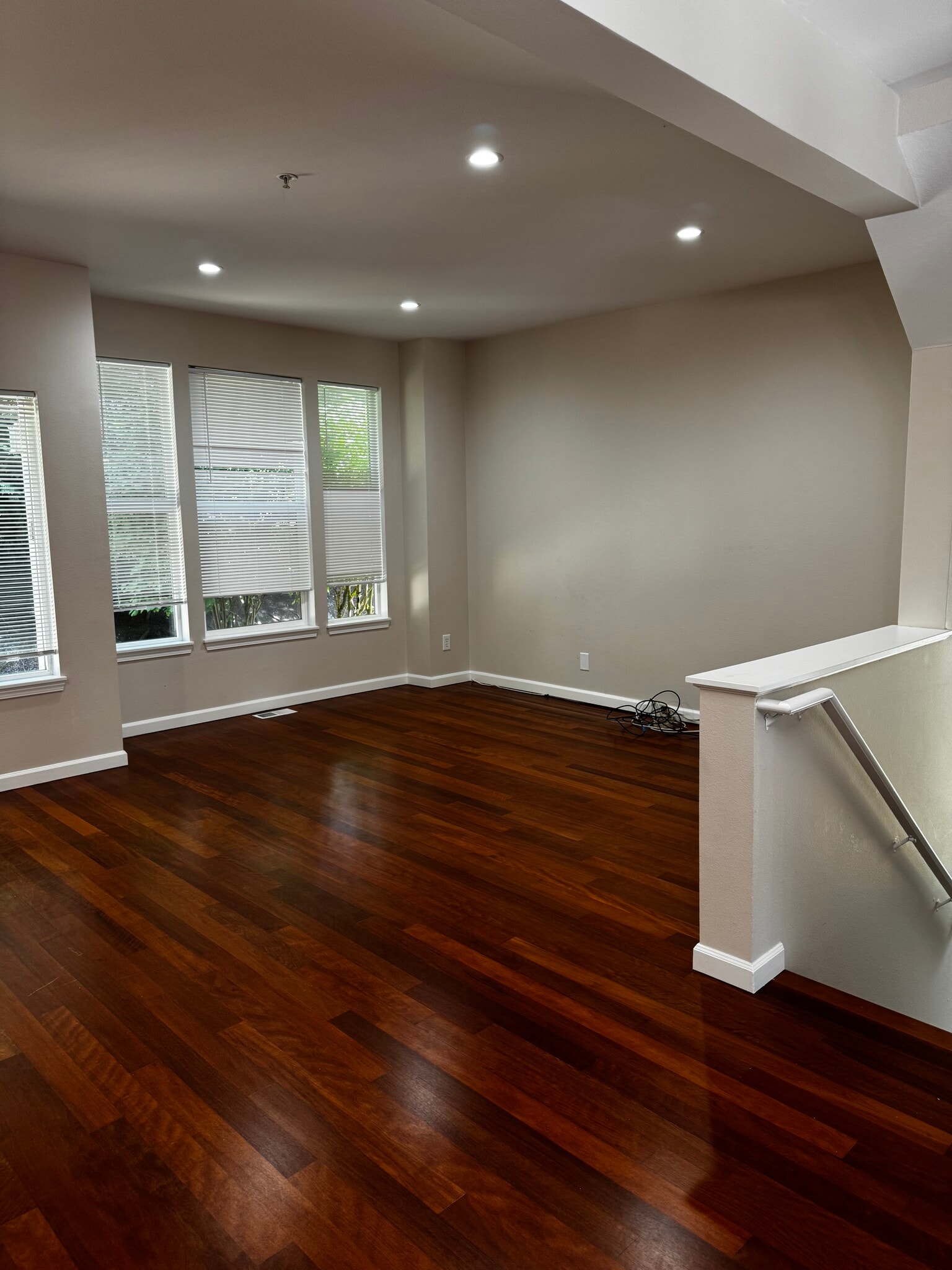 Family room - 2680 139th Ave SE