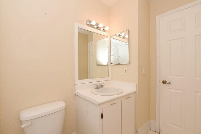 Building Photo - 1547 Pheasant Walk