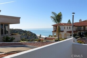 Building Photo - 256 Avenida Lobeiro