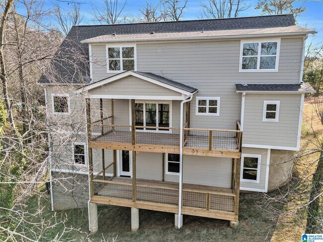 Building Photo - 1572 Forest Ridge Rd