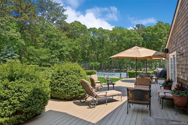 Building Photo - 8 Indian Pipe Dr