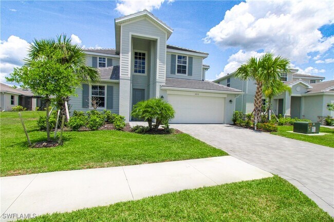Building Photo - 2213 Avocado Ln