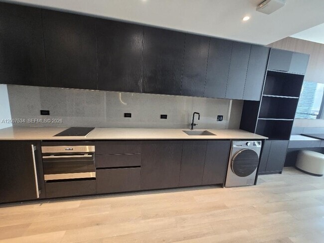 Building Photo - 20 NE 11th St