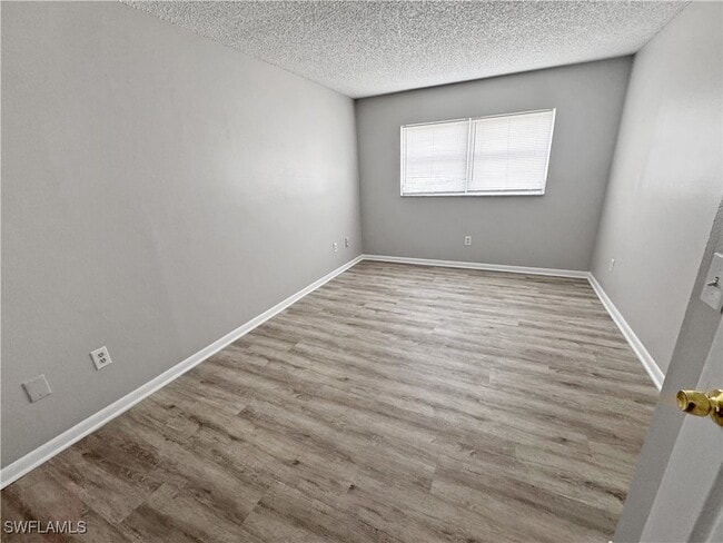 Building Photo - 6635 Warwick Cir