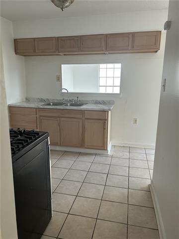 Building Photo - 219 Emerson Dr