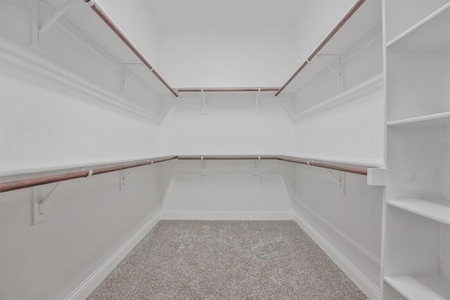 Building Photo - 1910 Graham Wy