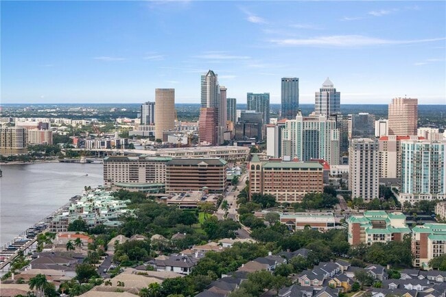 Building Photo - 1427 Harbour Walk Dr