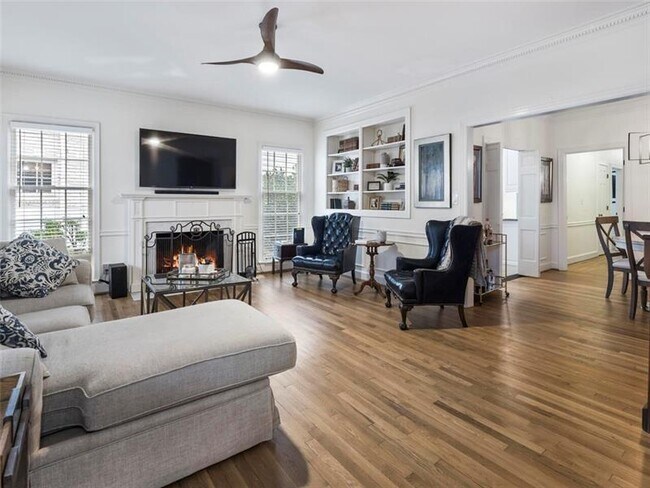 Building Photo - 1872 Wycliff Rd NW