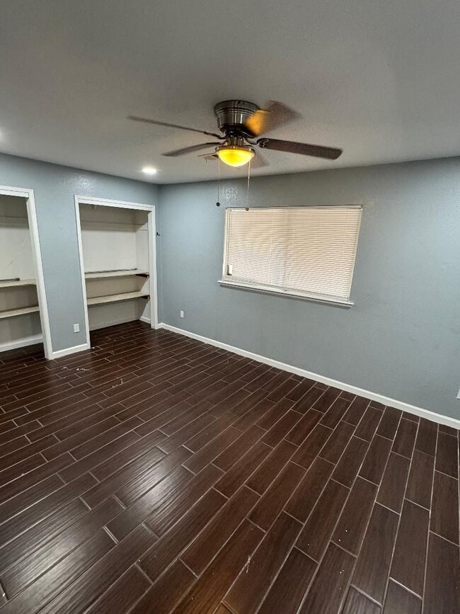 Building Photo - NEWLY RENOVATED ARVIN HOME HAVEN